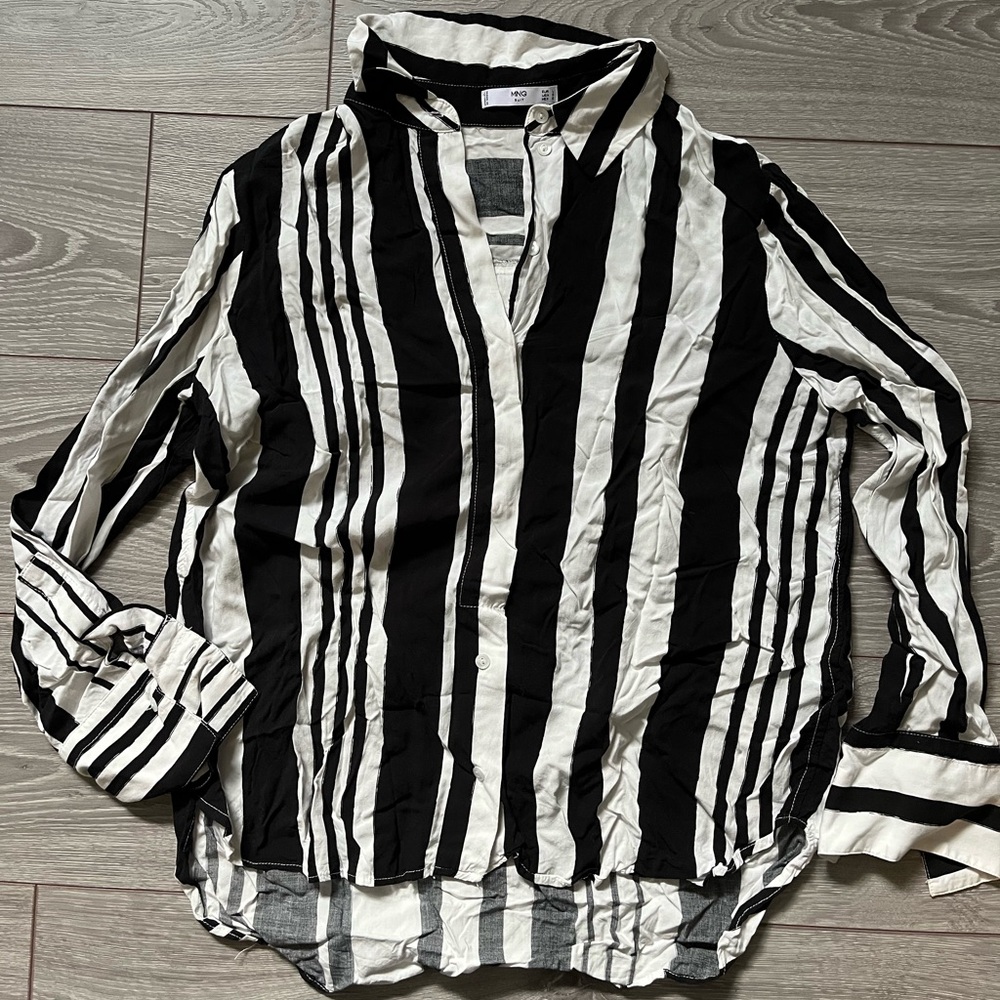 Women’s button up blouse Mango